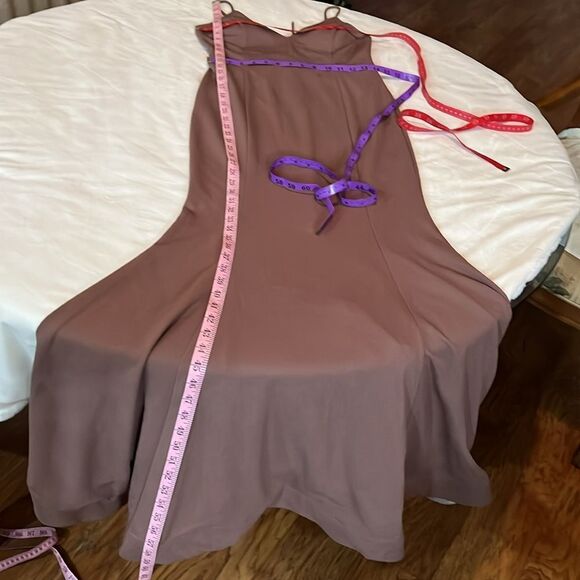 Windsor Dress Gown Purple Mauve Size Medium Spaghetti Strap Tie Backless Maxi - Picture 13 of 16